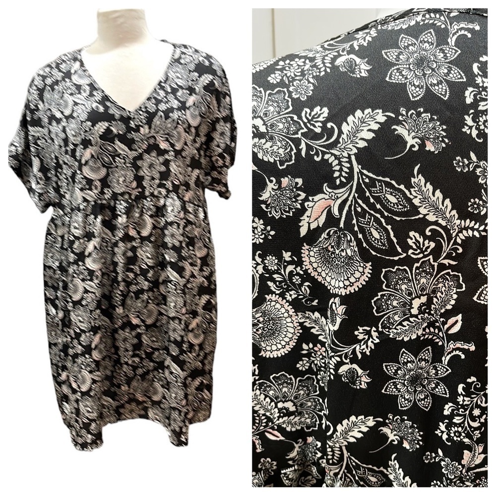 Zig Zag Stripe Black White Floral Print Vee Neck Dress Short Sleeve SZ 2XL